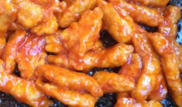 糖醋里脊的做法视频,酸甜可口，外酥里嫩，轻松学会的家常美食